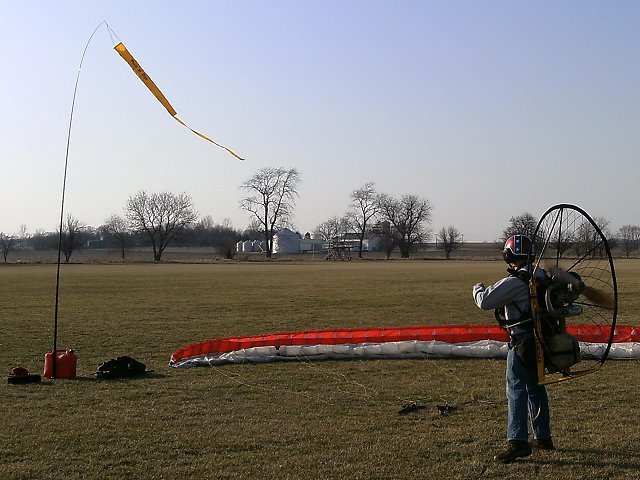 drdavepreparingforhisfirstfirsttakeofftotestthewindsaloft.jpg